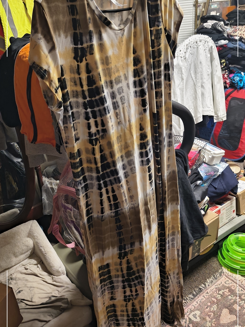Acting Pro Abstract Print Maxi Dress in Mustard, Black & Cream